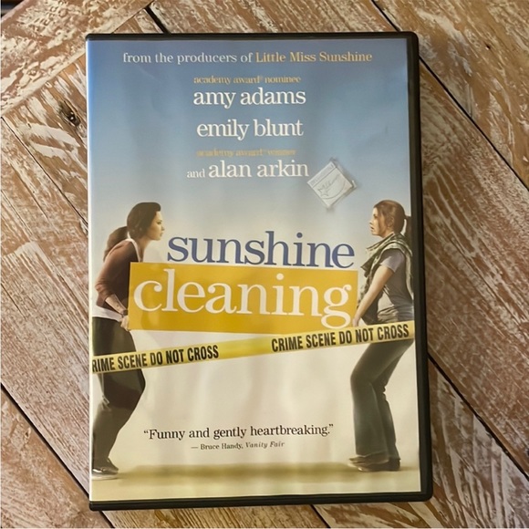 3/$15 u pick dvds📀or 1 for $9~ ☀️Sunshine Cleaning☀️ - Picture 1 of 5